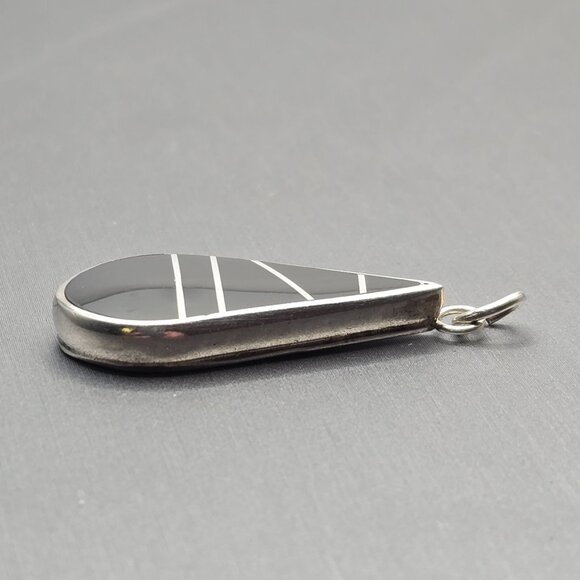 VTG Sterling Silver Black Onyx Inlay Pendant 1.5" Native Style Teardrop - Picture 3 of 9